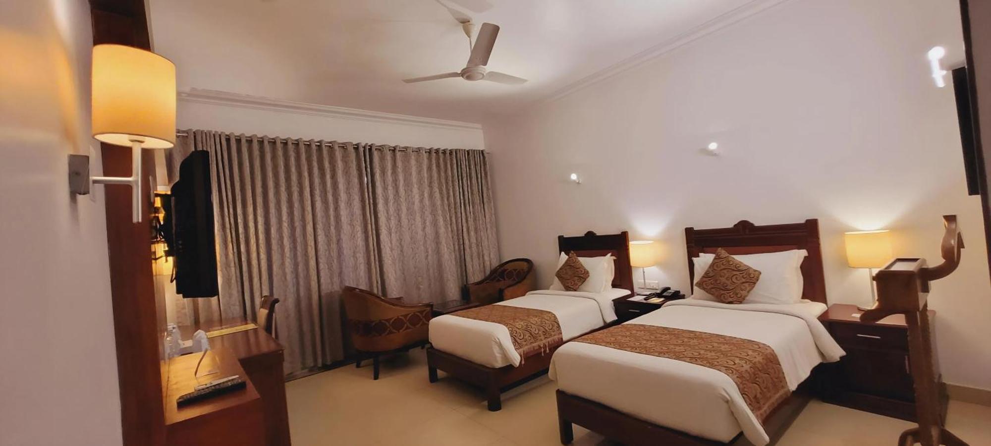Ashoka Inn Thrissur Exterior photo