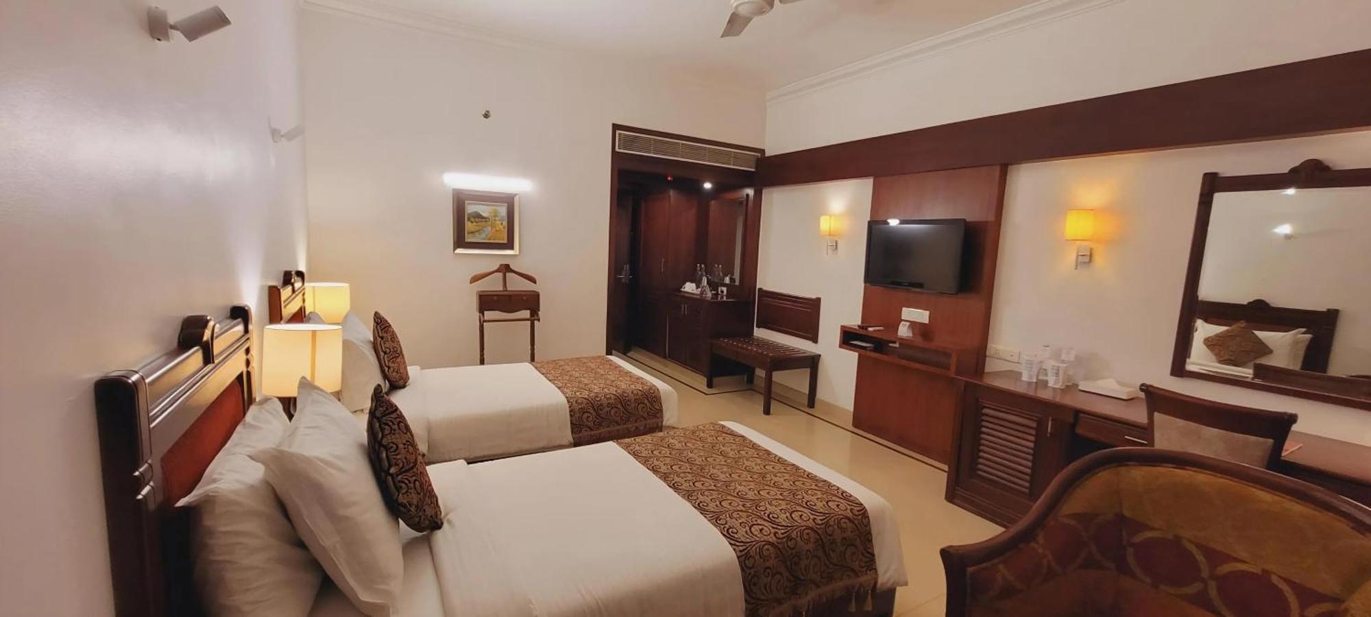 Ashoka Inn Thrissur Exterior photo