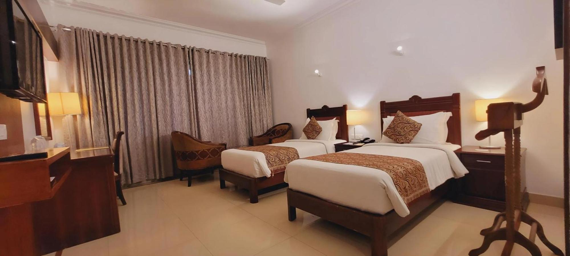 Ashoka Inn Thrissur Exterior photo