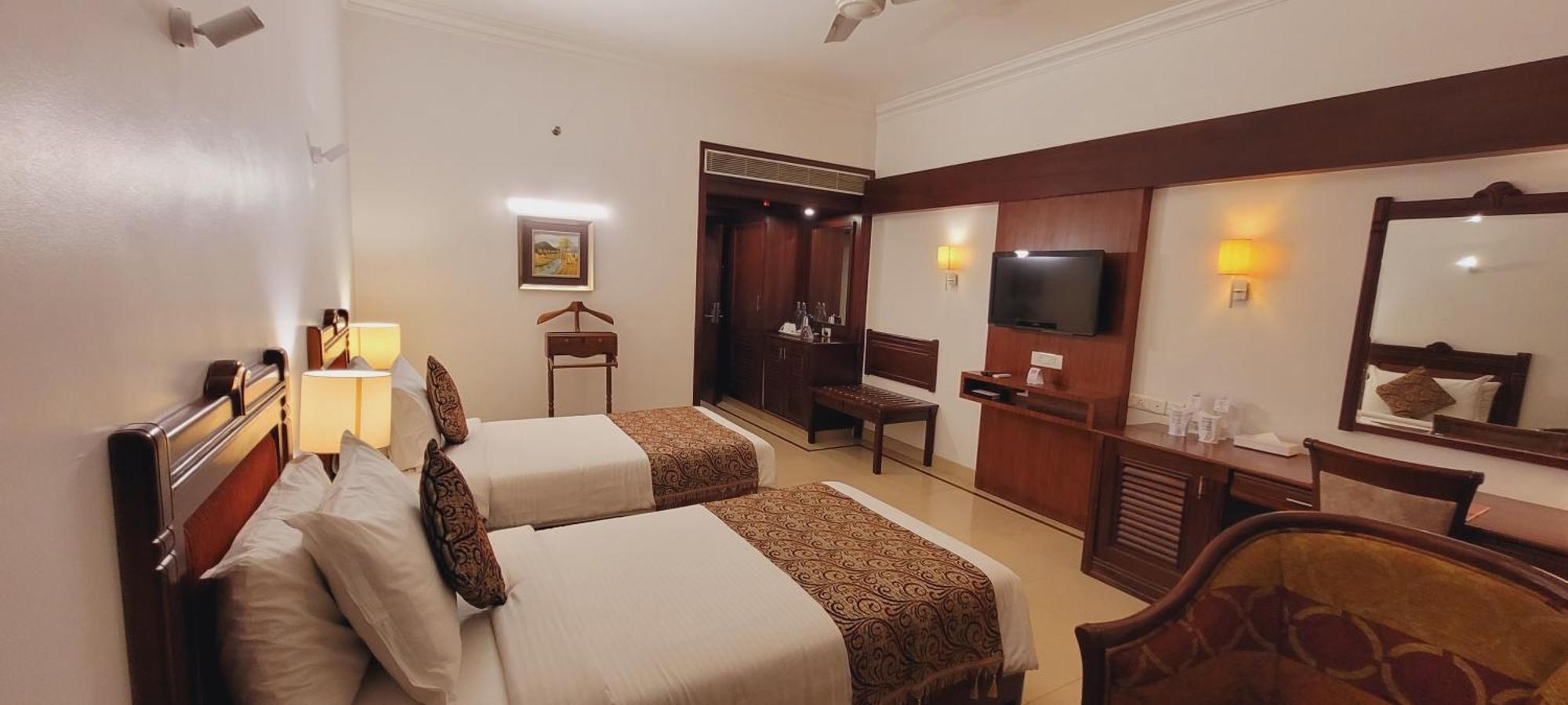 Ashoka Inn Thrissur Exterior photo